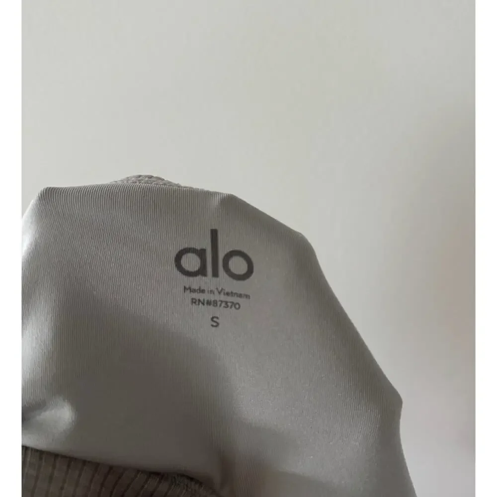 Alo Yoga Wellness Ribbed Heather Grey Athletic Sports Bra Size S